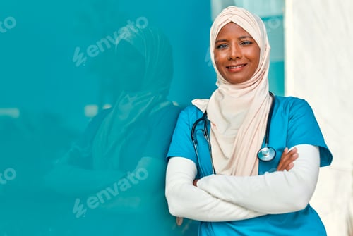 Preview: Muslim doctor outside near the hospital