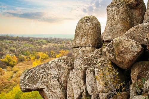 Preview: Aktovsky Canyon in Ukraine surrounded large stone boulders
