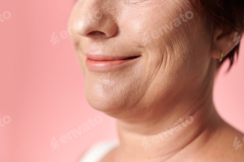 Preview: Smile of Mature Woman