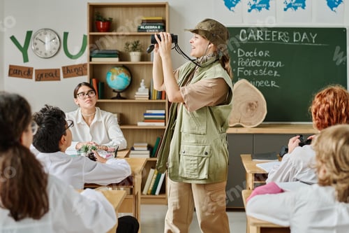 Visualização: Joyful Forester falando sobre seu trabalho