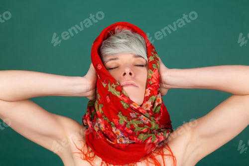 Preview: Portrait of short hair woman