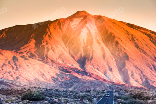 Preview: Vivid sunrise in the mountains