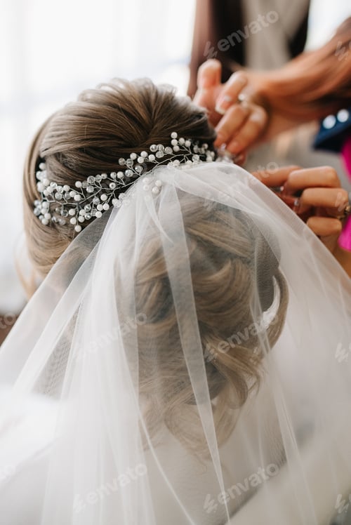 Preview: bride hair back, twisted twisted curls with flowers
