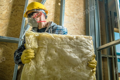 Preview: Worker with Wool Insulation