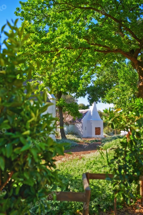 Preview: Picturesque farmhouse in the winelands