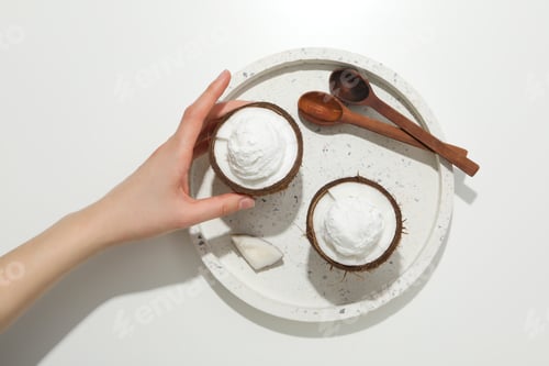 Preview: Summer dessert - ice cream, ice cream with coconut