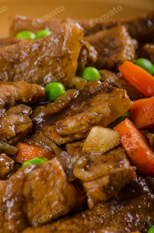 Preview: Pork medallions with vegetable and soy garlic sauce