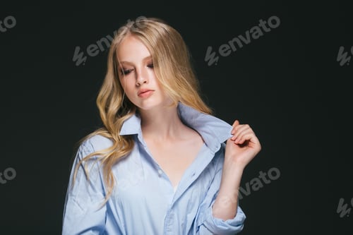 Preview: Blonde hair woman beautiful face long hair