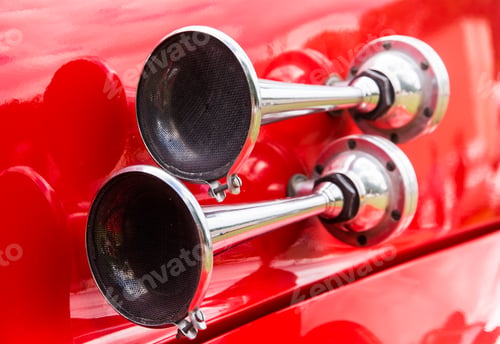 Preview: Vintage signal horn on a historic fire truck