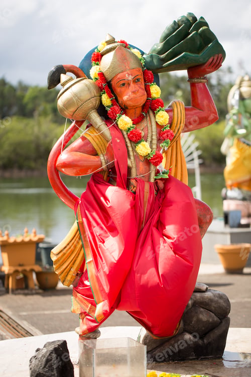 Preview: Indian statues on the background of the lake in Mauritius. Grand Bassin