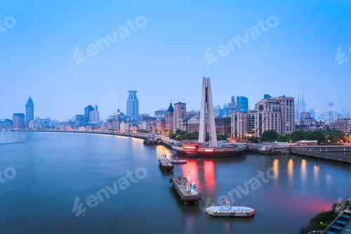 Preview: shanghai bund in dawn