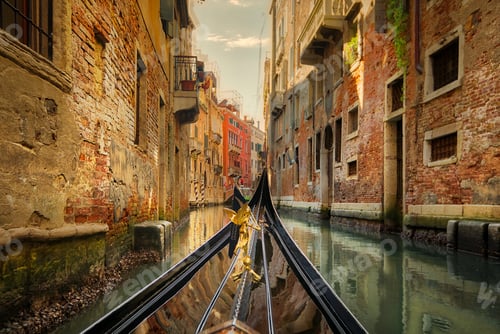 Preview: Venice gondola in canal