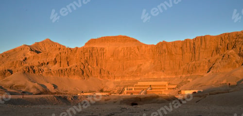 Preview: Amanecer sobre el templo de Hatshepsut