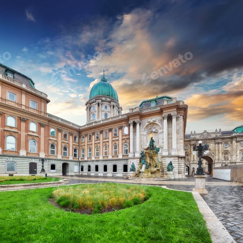 Preview: Gorgeous Courtyard of the Royal Palace in Budapest.