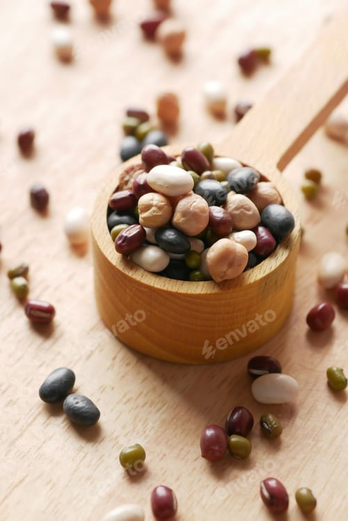 Preview: close up of mixed beans in a bowl