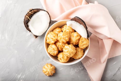 Preview: coconut cookies on the marble table