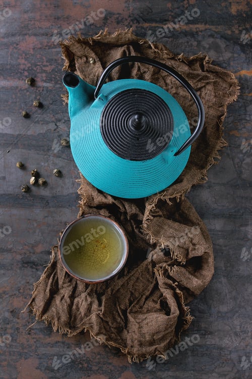 Preview: Cup of green tea