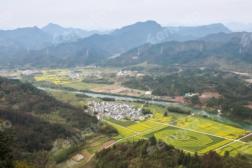Preview: qiyun mountain landscape