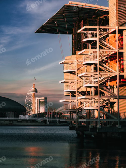 Preview: Sunset at the Lisbon Oceanarium