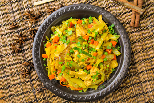 Preview: Fried soy noodles with chicken, top view
