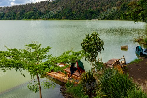 Preview: Lake Duluti Volcanic Crater Arusha Moshi Great Rift Valley Tanzania Landscapes