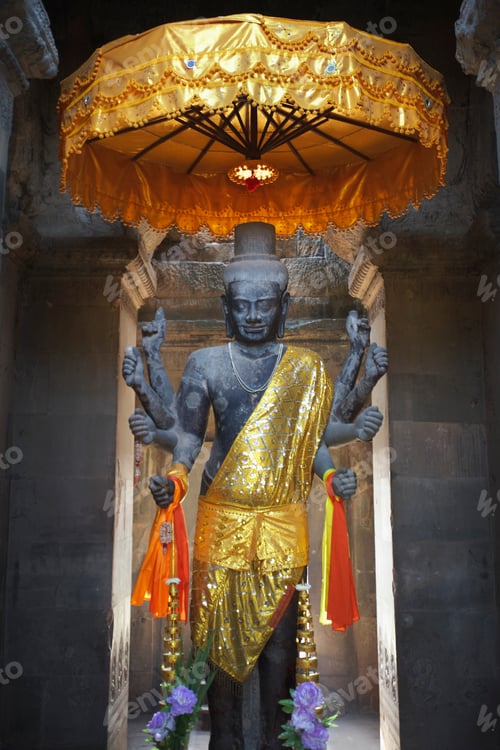Preview: Religious statue in gold robe, Angkor Wat, Siem Reap, Cambodia