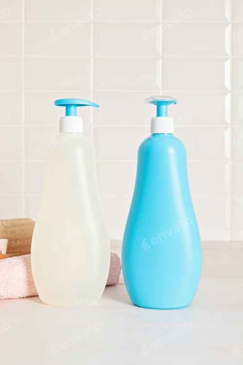 Preview: Set of baby toiletries, child organic hygiene and bath accessories