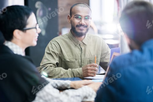 Preview: Business meeting at office