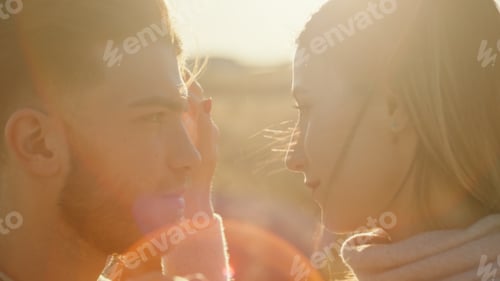 Preview: Close Up of a Romantic Couple in Golden Light