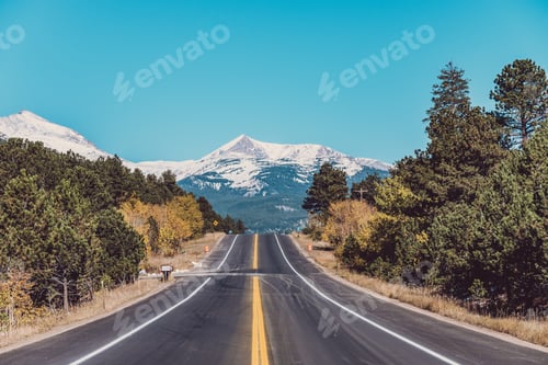 Preview: Highway at autumn in Colorado, USA.