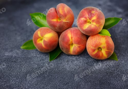 Preview: Harvest of peaches for food or juice.