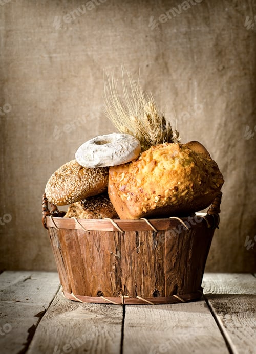 Preview: Bread assortment in a basket