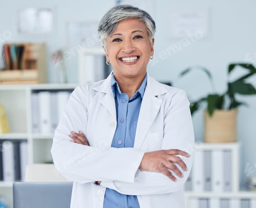 Preview: Happy senior woman, portrait and doctor with arms crossed in confidence for healthcare at the offic