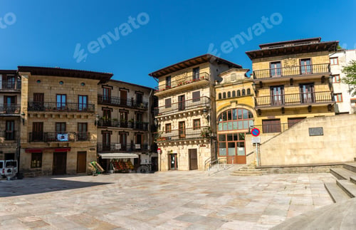 Preview: Town square with the town hall in the municipality of Lezo