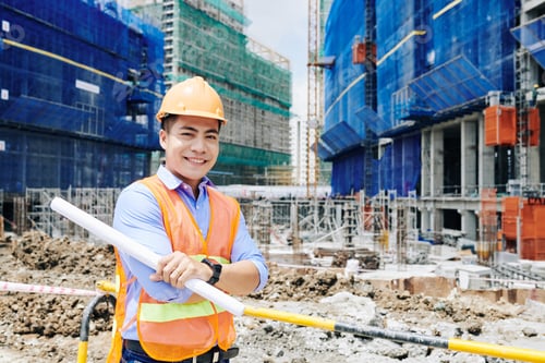 Preview: Confident young Vietnamese engineer