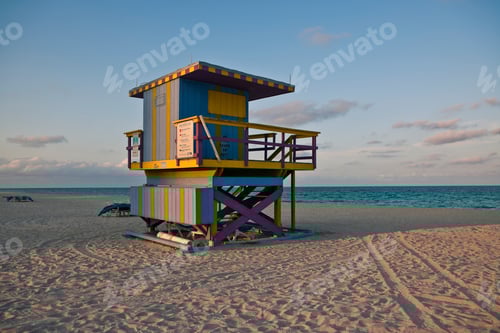 Preview: 45414,Lifeguard Hut on the Beach