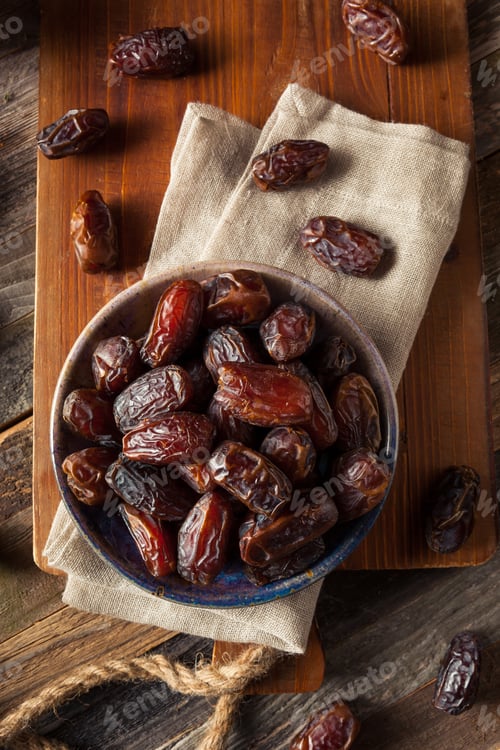 Preview: Raw Organic Medjool Dates