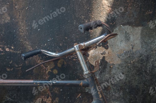 Preview: Old bicycle