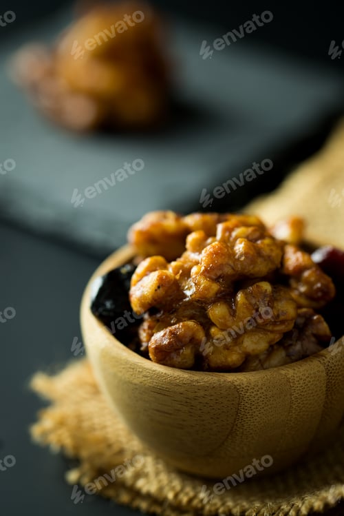 Preview: Caramel walnut with dry blueberry and cranberry