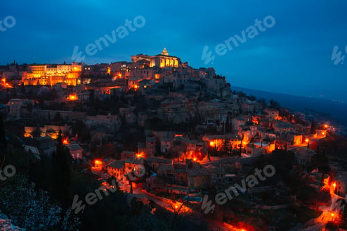 Preview: Dusk in Gordes Provence France