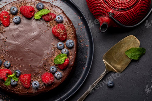 Preview: Chocolate cake dessert with fresh berries