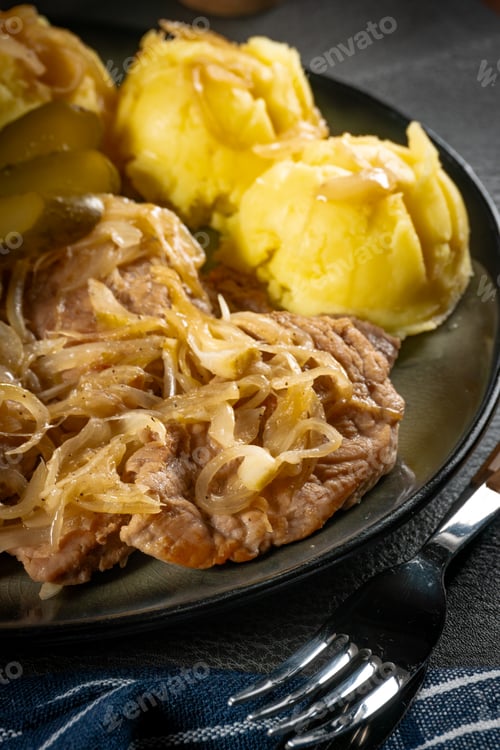 Preview: Pork tenderloin stewed in onions.