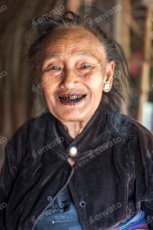 Preview: Senior woman with black teeth, Shan State, Keng Tung, Burma