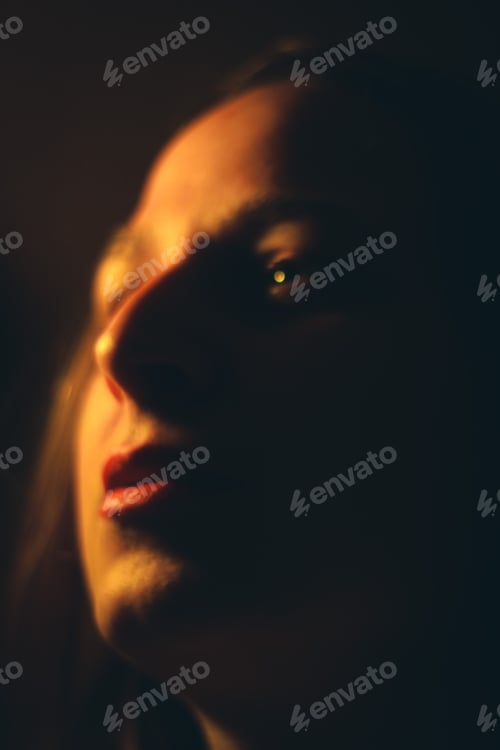 Preview: Closeup of a beautiful woman with blurred, dreamy eyes