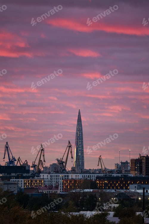 Preview: Dramatic sunset sky with purple clouds in St. Petersburg in autumn