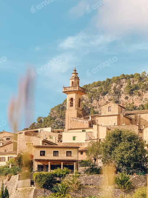 Preview: Ancient constructions in a small Catalan town in Mallorca