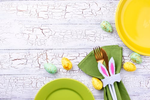 Preview: Easter table setting in green color
