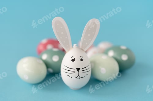 Preview: Easter eggs and cute bunny