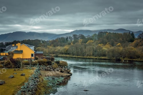 Preview: House on the riverbank