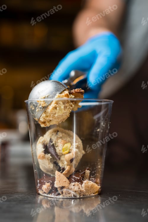 Preview: Italian ice cream artisanal preparation